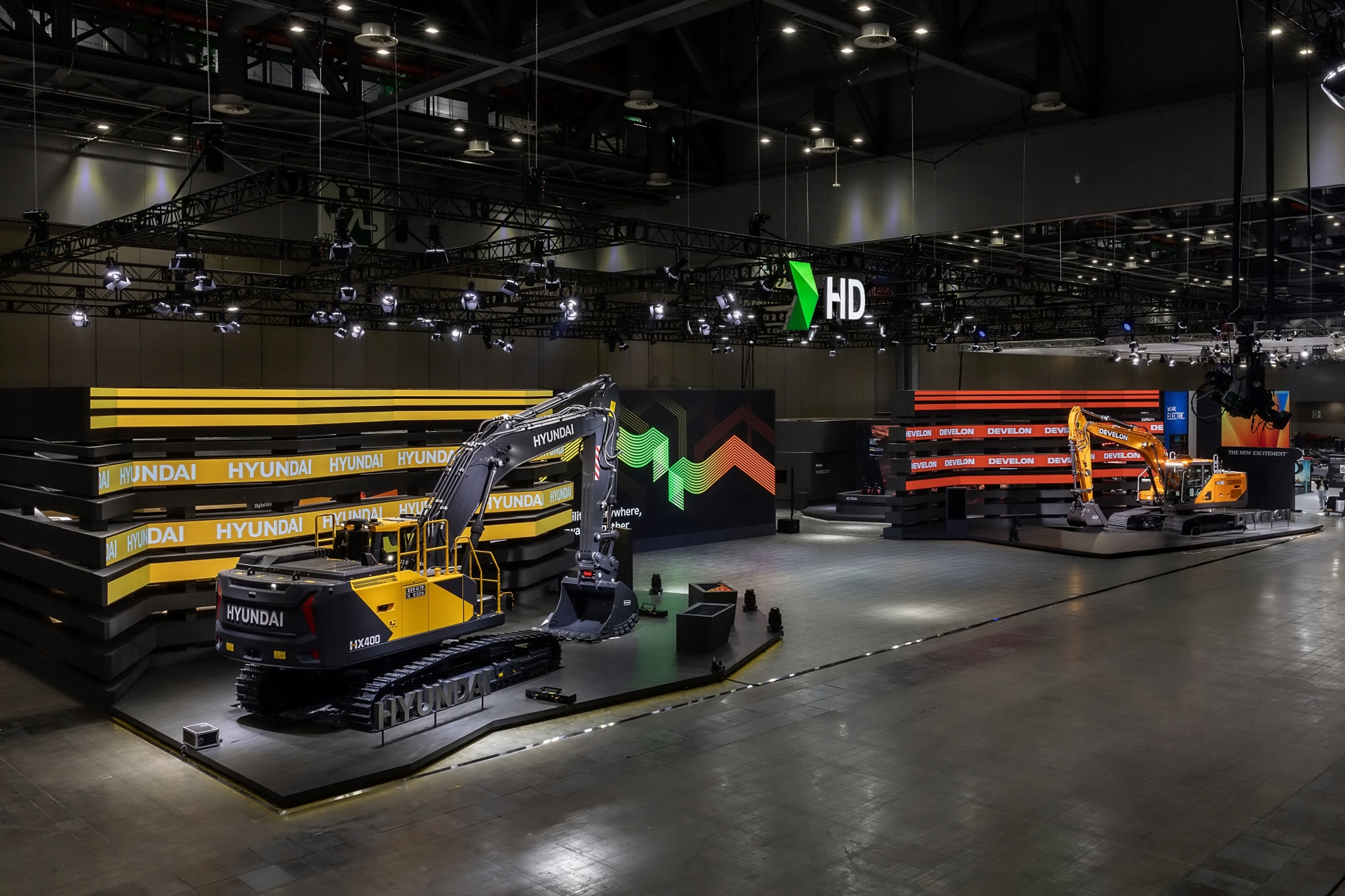 HD Hyundai will exhibit the next-generation new excavator model and innovative infrastructure construction technology at the ‘Seoul Mobility Show’ held at KINTEX 1st Exhibition Hall in Goyang City for ten days starting on the 3rd. (HD Hyundai booth)