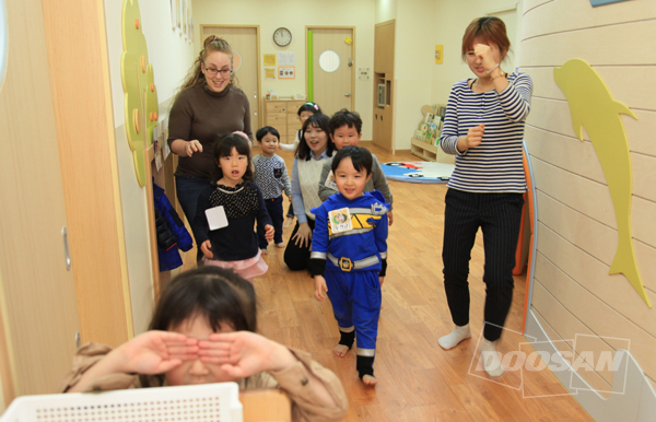 두산인프라코어, 군산에 ‘미래나무 어린이집’ 개원
