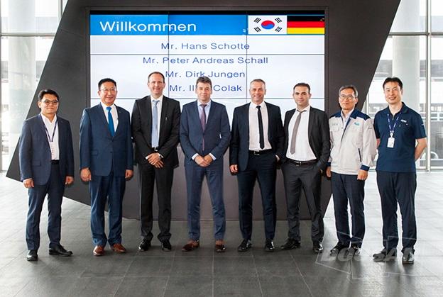 두산인프라코어, 세계2위 지게차社 독일 ‘키온’에 엔진 수출 