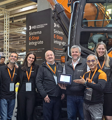 HD Construction Equipment's AI-based emergency automatic braking technology, ‘E-STOP,’ was honored with the SaMoTer Innovation Award in Italy.